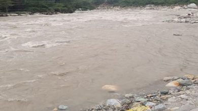 Photo of कुछ जगहों पर नदियों का जलस्तर खतरे के पास पहुंचा, बैराज- जलाशय के जल स्तर की हो रही है निगरानी