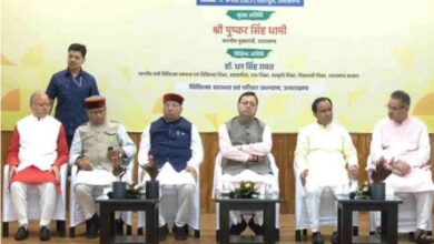 Photo of सीएम धामी ने 220 चिकित्सा अधिकारियों को दिए नियुक्ति पत्र