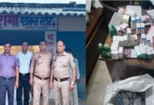 Photo of उत्तर प्रदेश :   इंटर पास का कारनामा…फर्जी डाॅक्टर और अवैध मेडिकल स्टोर