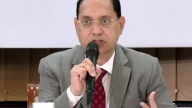 Photo of कंपनियों को आईपीओ नियमों में ढील, शेयरधारिता पूरा करने का समय बढ़ा