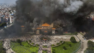 Photo of नेपाल हिंसा में आगजनी की शिकार हुईं पूर्व पीएम की पत्नी की हालत गंभीर