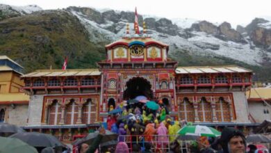 Photo of उत्तराखंड: तीन धामों के बाद अब बदरीनाथ के कपाट होंगे बंद