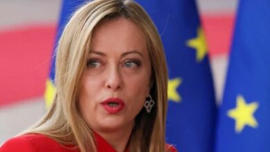 Photo of क्यों स्मोकिंग नहीं छोड़ पा रहीं इटली की पीएम मेलोनी?