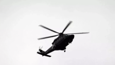 Photo of कैलीफोर्निया में हेलीकॉप्टर क्रैश होकर हाईवे पर गिरा, 3 लोग घायल