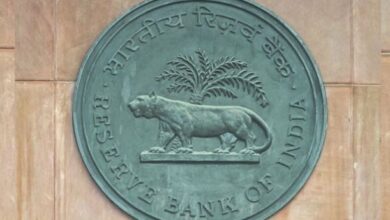 Photo of RBI: सरकारी खर्च के लिए बॉन्ड बिक्री से 32000 करोड़ रुपये जुटाएगी केंद्र सरकार