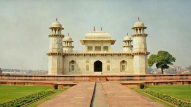 Photo of ताजमहल से भी पहले बना था ‘बेबी ताज’, बेहद दिलचस्प है इस मकबरे की कहानी