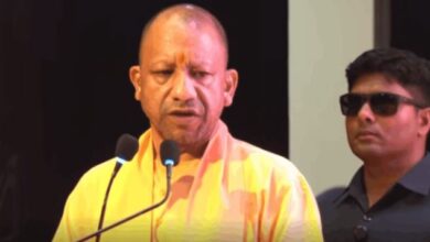 Photo of यूपी: सीएम योगी के आदेश भी बेअसर, दिवाली तक टूटी सड़कों पर ही होगा सफर