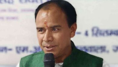 Photo of उत्तराखंड: स्वास्थ्य मंत्री धन सिंह रावत ने कहा, जल्द होंगे 400 सहायक प्रोफेसर के साक्षात्कार