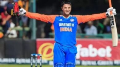 Photo of 32 गेंद पर शतक, 16 छक्के…अभिषेक शर्मा ने बल्ले से उड़ाया गर्दा