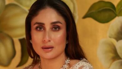 Photo of दो बच्चों की मां और 46 की उम्र! जवान दिखने की रेस में नहीं Kareena Kapoor